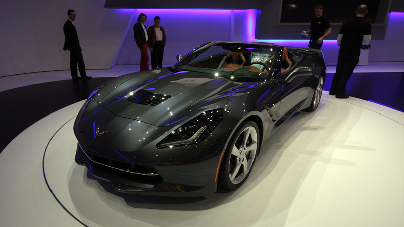 Illustration for article titled The Corvette Stingray Convertible Can Be Used As A Picnic Table